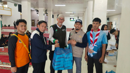 Fakultas Teknik Unand Salurkan Bantuan ke Korban Bencana di Padang